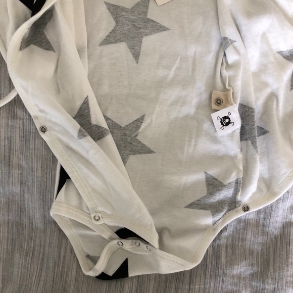 Nununu Star Envelope onesie - Picture 6 of 7